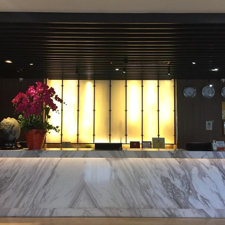 Hunt Champion Hotel Taichung Buitenkant foto