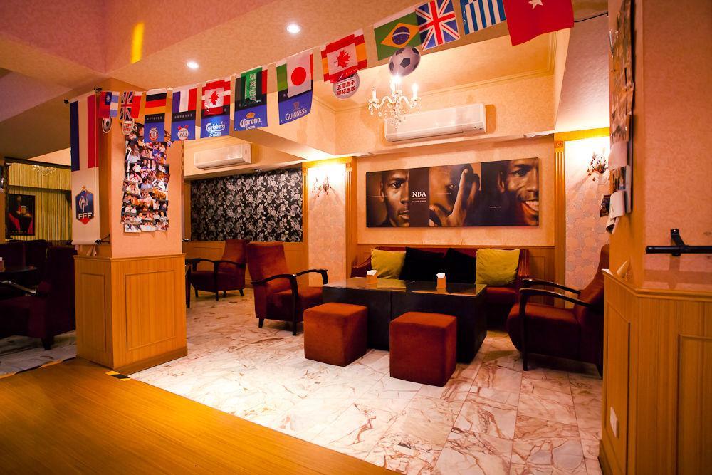 Hunt Champion Hotel Taichung Buitenkant foto