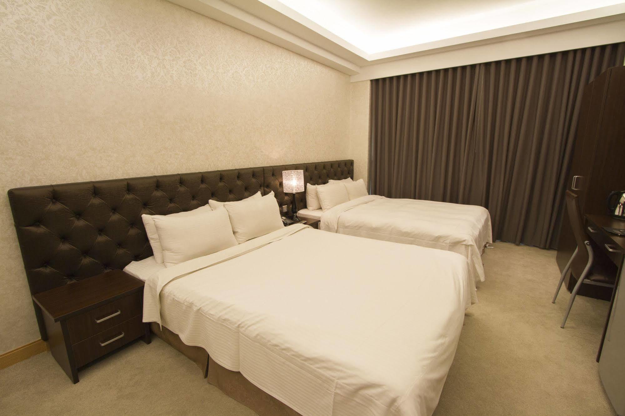 Hunt Champion Hotel Taichung Buitenkant foto