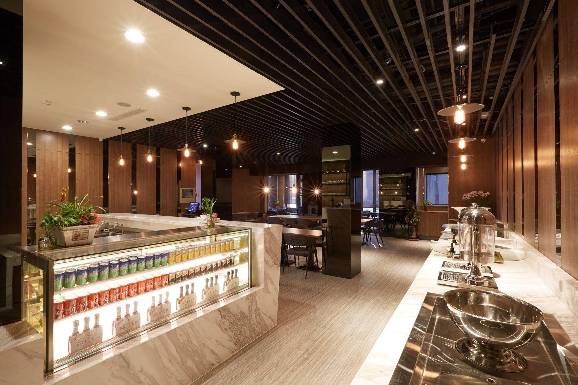 Hunt Champion Hotel Taichung Buitenkant foto