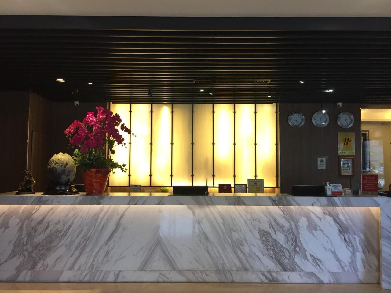 Hunt Champion Hotel Taichung Buitenkant foto